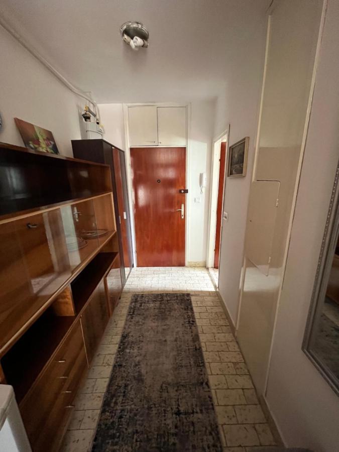 Apartman Niko พูลา ภายนอก รูปภาพ